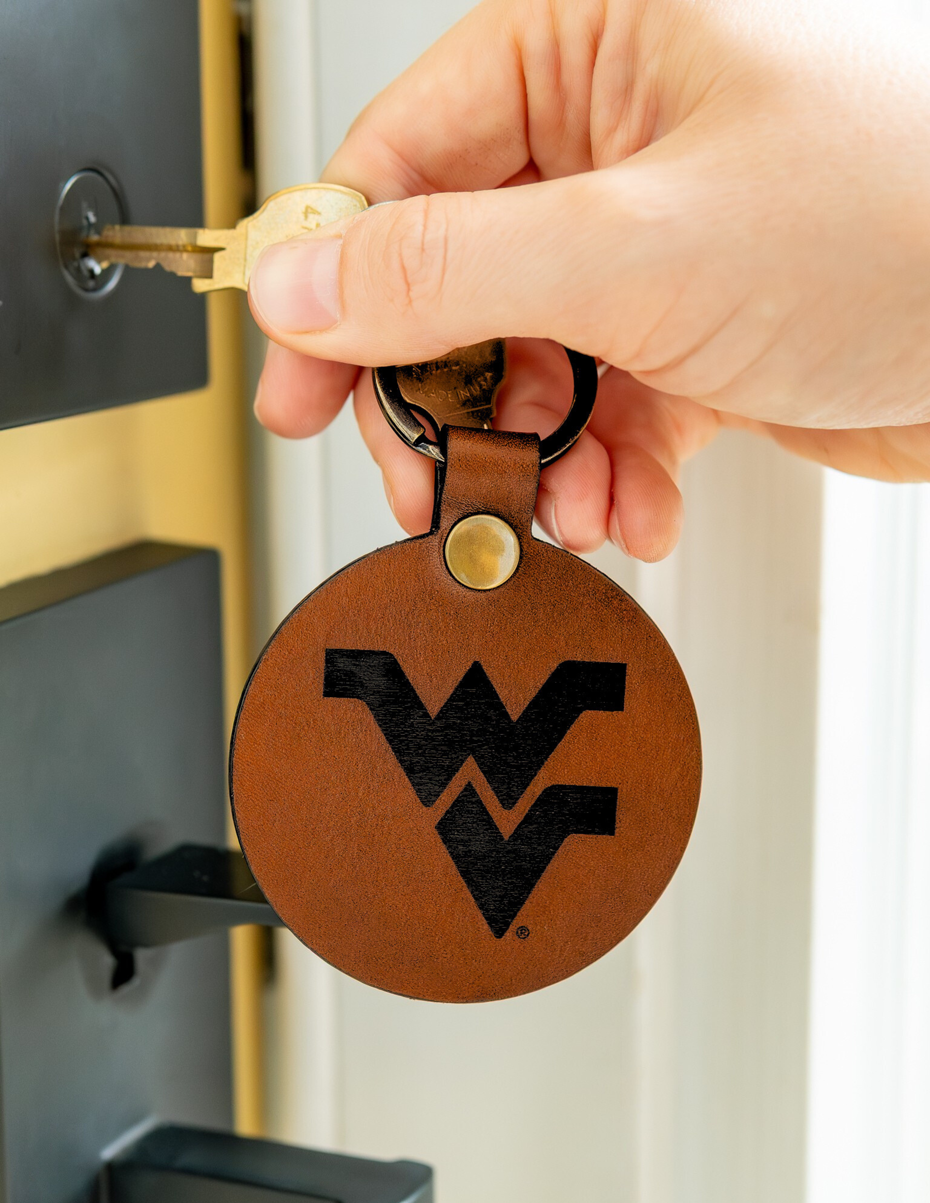 Gratitude Keychain for WVU Foundation Scholarship Honoring Doug Skaff Jr.