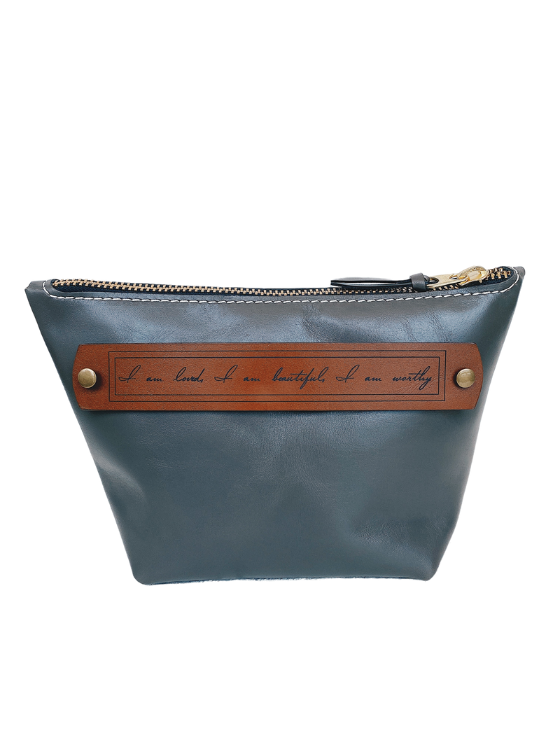 The MR Signature I Am Evelyn Pouch